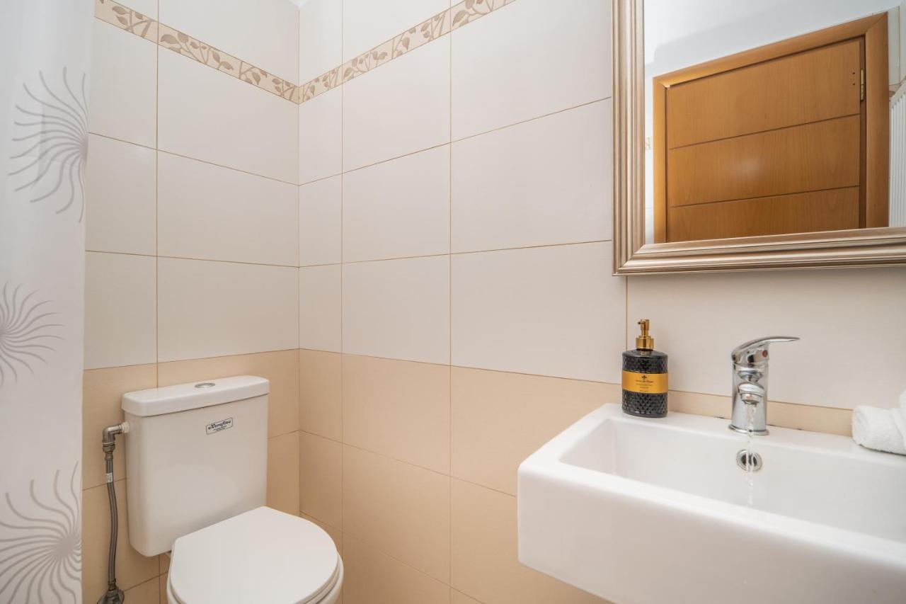 Myrtia Apartment Few Steps From The Sea La Canea Esterno foto